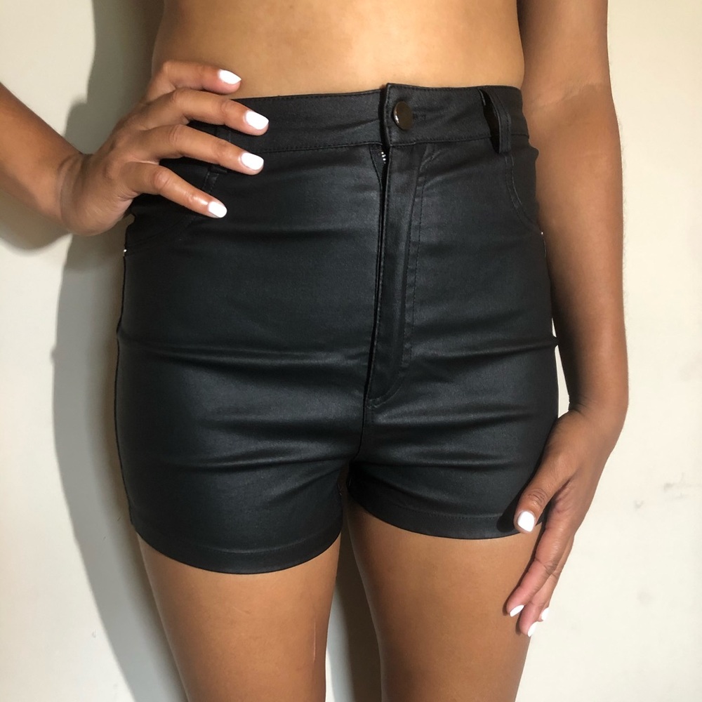 NEW HIGH WAISTED VEGAN LEATHER SHORTS